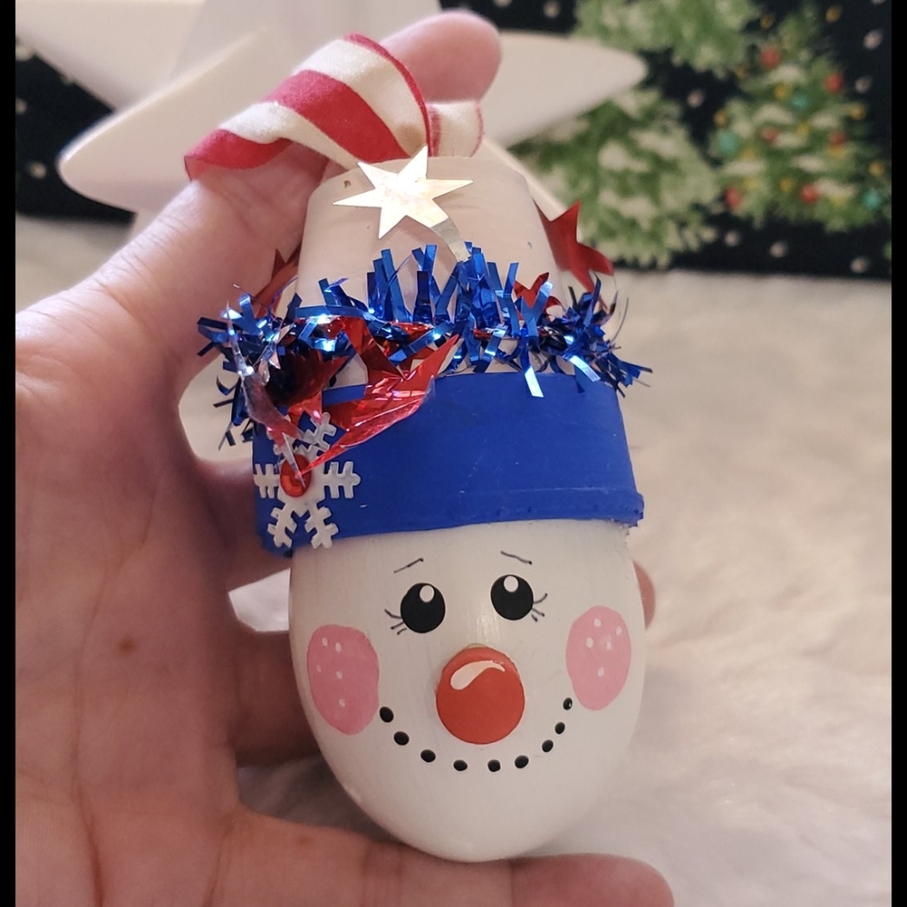 Christmas Red white and blue snowman lightbulb ornament artisan hand crafted - Picture 3 of 5